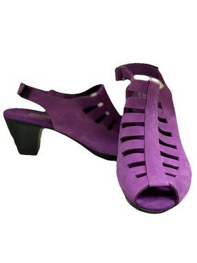 Munro American Women’s Sandals Size 9N Suede Abby 2" Slingback Block Heels